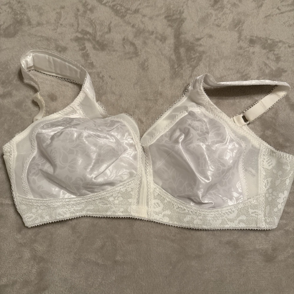 Playtex 18 Hour Original Ultimate Shoulder Comfort Wire Free Bra 42B White